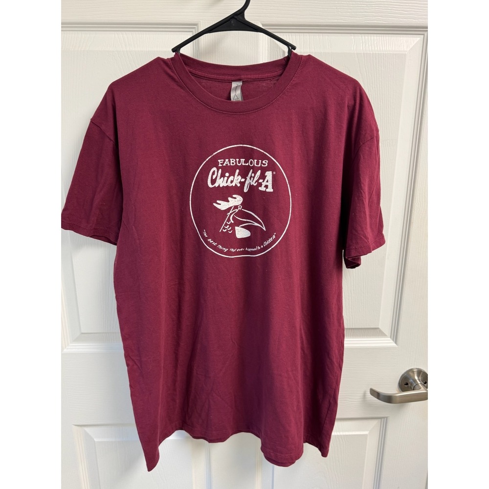 Chick-fil-A Graphic Tee Maroon Delta Platinum XL Fabulous Chick-fil-A Shirt